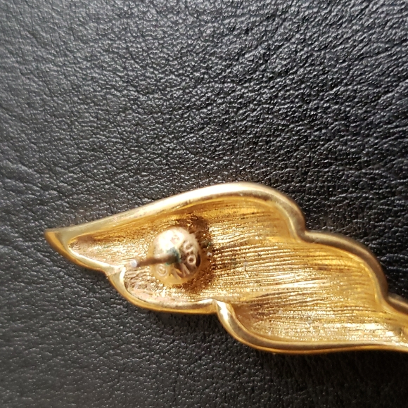 Vintage Monet Earrings - Picture 4 of 6